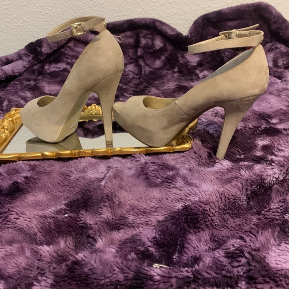 Guess Suede heels - Picture 2 of 6